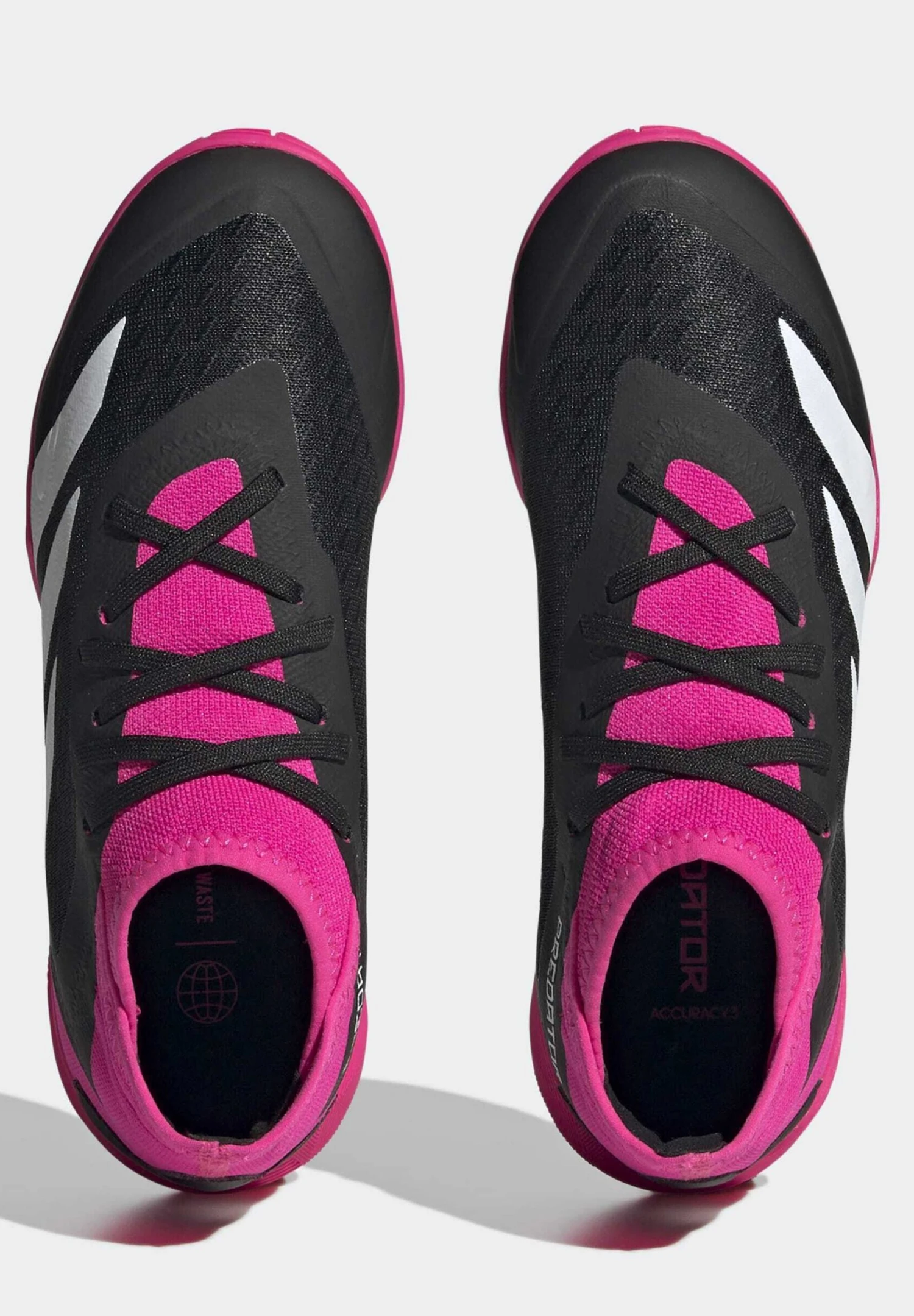 ADIDAS PERFORMANCE Predator Accuracy 3 In Unisex - Botas De Fútbol Sin Tacos - Core Black/Ftwr White/Team Shock Pink 3 ADIDAS PERFORMANCE Predator Accuracy 3 In Unisex - Botas De Fútbol Sin Tacos - Core Black/Ftwr White/Team Shock Pink - Imagen 2