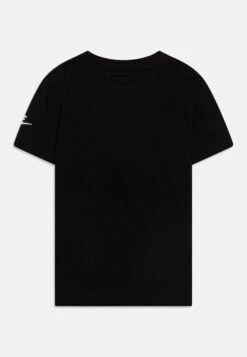 Nike Sportswear Futura Evergreen Tee Unisex - Camiseta Estampada - Black/White -Tienda De Moda Juvenil 204a934fc3d04d8184a270363c1ba867