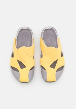 Jordan Flare Bp Unisex- Chanclas De Baño - Topaz Gold/Cement Grey/Tech Grey/Light Graphite -Tienda De Moda Juvenil 208d89ad70894879befc4e4f9cd526ff