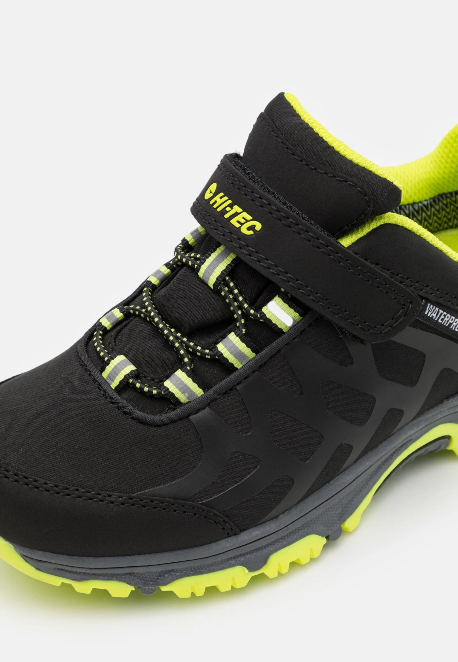 Hi-Tec Yomp Wp Jr Unisex - Zapatillas De Senderismo - Black/Lime Green 8 Hi-Tec Yomp Wp Jr Unisex - Zapatillas De Senderismo - Black/Lime Green - Imagen 6