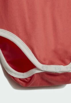 ADIDAS PERFORMANCE Camiseta Estampada - Red 11 ADIDAS PERFORMANCE Camiseta Estampada - Red -Tienda De Moda Juvenil 49919a35c1f448a387d2ece827185fad