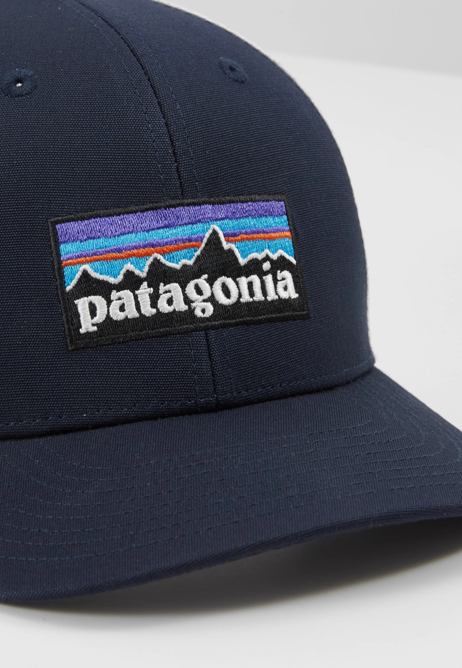 Patagonia Trucker Hat Unisex - Gorra - Navy Blue/White 5 Patagonia Trucker Hat Unisex - Gorra - Navy Blue/White - Imagen 3