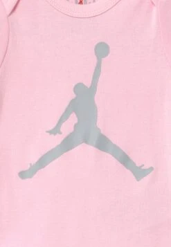 Jordan Jumpman Bootie Set Unisex - Camiseta Estampada - Pink Foam 9 Jordan Jumpman Bootie Set Unisex - Camiseta Estampada - Pink Foam -Tienda De Moda Juvenil 4bdb6f0a45f243e2b30038e7cd9cbfbf
