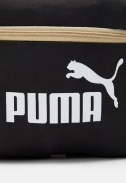 Puma Phase Small Backpack Unisex - Bolsa De Deporte - Black/Sand Dune -Tienda De Moda Juvenil 81a42947eb8648e8be29da66d4ba5af3