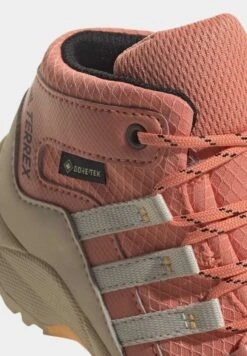 ADIDAS PERFORMANCE Terrex Mid Gtx Unisex - Zapatillas De Senderismo - Coral Fusion White Core Black -Tienda De Moda Juvenil 98c1eb79cdf3459d8adcbba6e93b396c