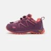 TROLLKIDS Kids Skarvan Hiker Low - Zapatillas De Senderismo - Mulberry/Peach 1 TROLLKIDS Kids Skarvan Hiker Low - Zapatillas De Senderismo - Mulberry/Peach -Tienda De Moda Juvenil 9c264bcc32c941ac8d496c470be8b98d