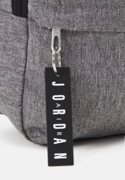 Air Jordan Mini Backpack Unisex - Mochila - Carbon Heather -Tienda De Moda Juvenil a18d004789b04359b9a8a23da8359419