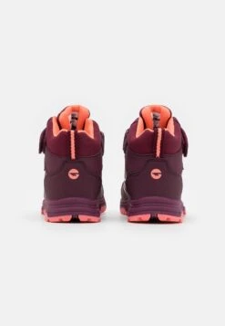Hi-Tec Trio Wp Unisex - Zapatillas De Senderismo - Burgundy/Coral -Tienda De Moda Juvenil a21e3512830043639f9d466998670ef1