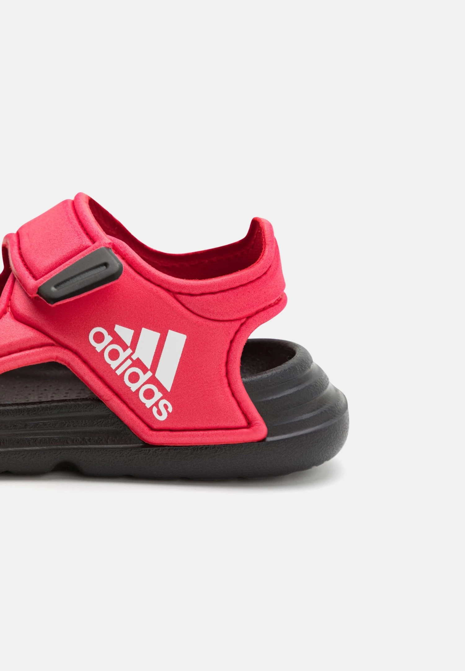 ADIDAS PERFORMANCE Altaswim Unisex - Sandalias De Senderismo - Better Scarlet/Footwear White/Core Black 8 ADIDAS PERFORMANCE Altaswim Unisex - Sandalias De Senderismo - Better Scarlet/Footwear White/Core Black - Imagen 6