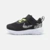 Nike Performance Revolution 6 Unisex - Zapatillas De Entrenamiento - Black/Summit White/Light Lemon Twist/Cobalt Bliss -Tienda De Moda Juvenil a62ce64710c648bda3721ea301aca3ad