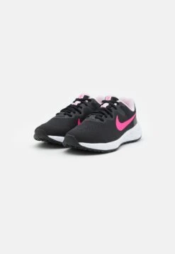 Nike Performance Revolution 6 Gs Unisex - Zapatillas De Running Neutras - Black/Hyper Pink/Pink Foam -Tienda De Moda Juvenil b231030f52e245c39c8e03ef59ecdde2