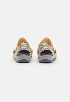 Jordan Flare Bp Unisex- Chanclas De Baño - Topaz Gold/Cement Grey/Tech Grey/Light Graphite -Tienda De Moda Juvenil b68419225e3843cab28c4a794b5aa4ea
