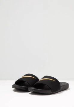 Nike Performance Kawa Slide Unisex - Chanclas De Baño - Black/Metallic Gold 11 Nike Performance Kawa Slide Unisex - Chanclas De Baño - Black/Metallic Gold -Tienda De Moda Juvenil bcdd0383baee49c8ac7ac86becc50d96