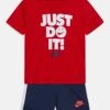 Nike Sportswear Set - Camiseta Estampada - Midnight Navy -Tienda De Moda Juvenil c08c287e3a03485b8d3a0a4d3418e7b1