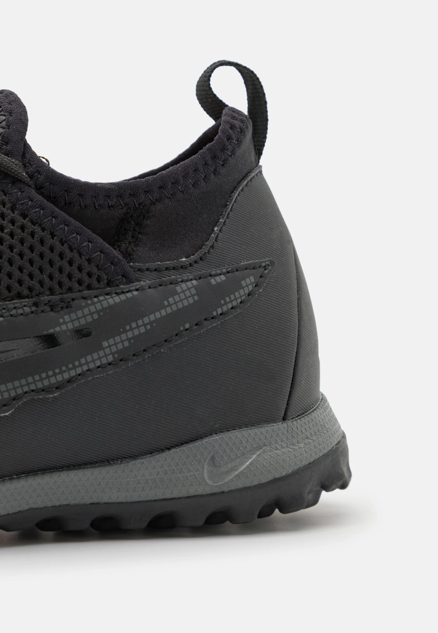 Nike Performance Jr Phantom Gx Academy Df Tf Unisex - Botas De Fútbol Multitacos - Black/Summit White/Dark Smoke Grey 8 Nike Performance Jr Phantom Gx Academy Df Tf Unisex - Botas De Fútbol Multitacos - Black/Summit White/Dark Smoke Grey - Imagen 6