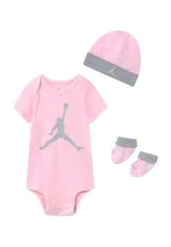 Jordan Jumpman Bootie Set Unisex - Camiseta Estampada - Pink Foam 8 Jordan Jumpman Bootie Set Unisex - Camiseta Estampada - Pink Foam -Tienda De Moda Juvenil e2d5364e67b74ccf861735ec0fea0add