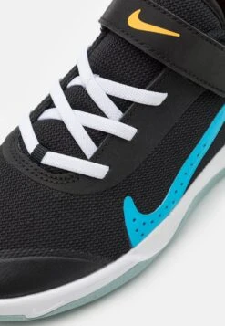 Nike Performance Omni Multi Court Unisex - Zapatillas De Running Neutras - Black/Blue Lightning/Ocean Bliss/Racer Blue -Tienda De Moda Juvenil e43c7ee19b244a409ef9e65177b851a3