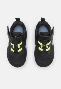 Nike Performance Revolution 6 Unisex - Zapatillas De Entrenamiento - Black/Summit White/Light Lemon Twist/Cobalt Bliss -Tienda De Moda Juvenil e832b588f4754d65869c3c1cd8fb3c5c