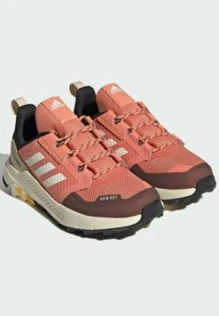 ADIDAS PERFORMANCE Terrex Trailmaker R.Rdy Unisex - Zapatillas De Senderismo - White Coral Gold Coloured -Tienda De Moda Juvenil ea155117ec7e435a83fd1fa7f357ae5d