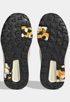 ADIDAS PERFORMANCE Terrex Trailmaker R.Rdy Unisex - Zapatillas De Senderismo - White Coral Gold Coloured -Tienda De Moda Juvenil edbb1b6c5a4d4680be9b7b2ae89b4e2a