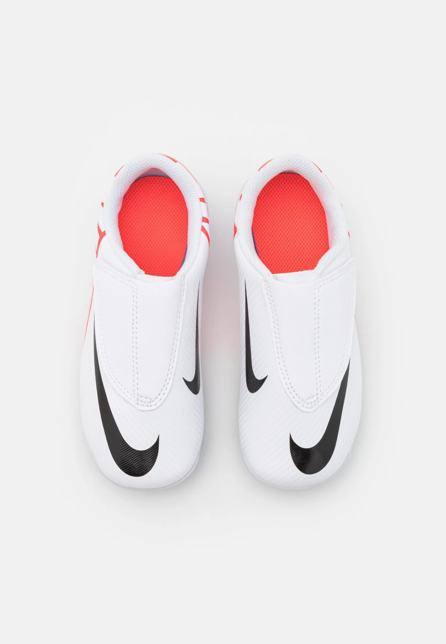 Nike Performance Jr Mercurial Vapor 15 Club Mg Ps Unisex - Botas De Fútbol Con Tacos - Bright Crimson/White/Black 6 Nike Performance Jr Mercurial Vapor 15 Club Mg Ps Unisex - Botas De Fútbol Con Tacos - Bright Crimson/White/Black - Imagen 4
